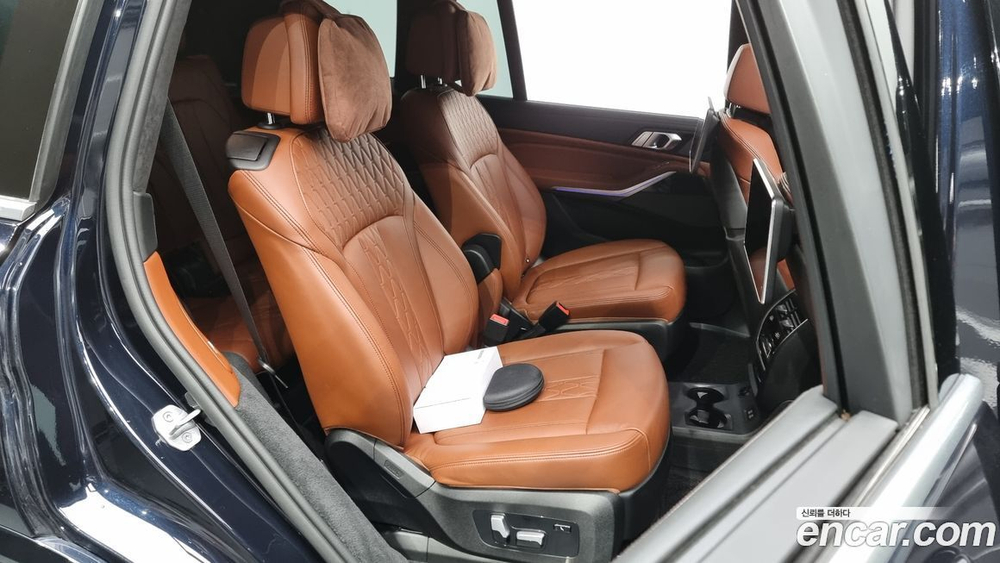 BMW X7 (G07) xDrive 40i M Sports 6-и местный (11.2020)