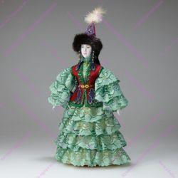 Сувенирная кукла в казахском костюме