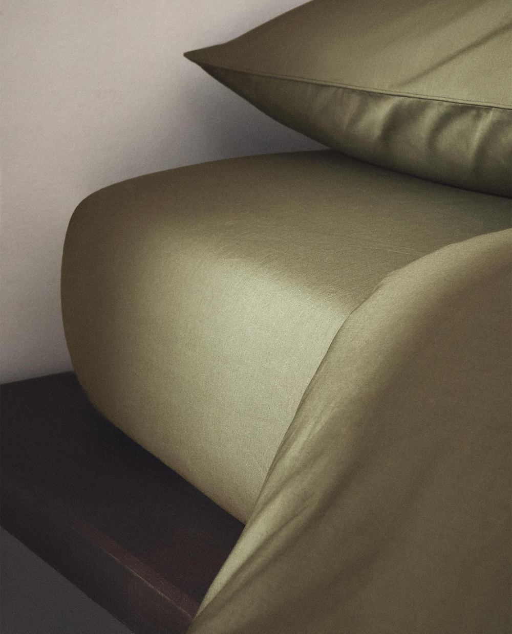 Zara Home - Простыня с ситцевой резинкой, высота 40 см (300 нитей), зеленый, 180х200х40 см