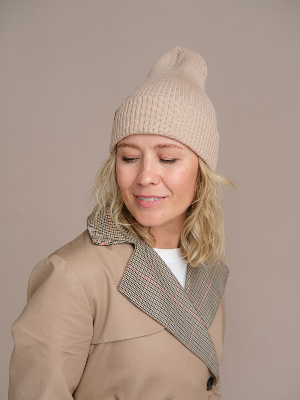 Шапка вязаная весенняя/осенняя МУЛА(Сандал)