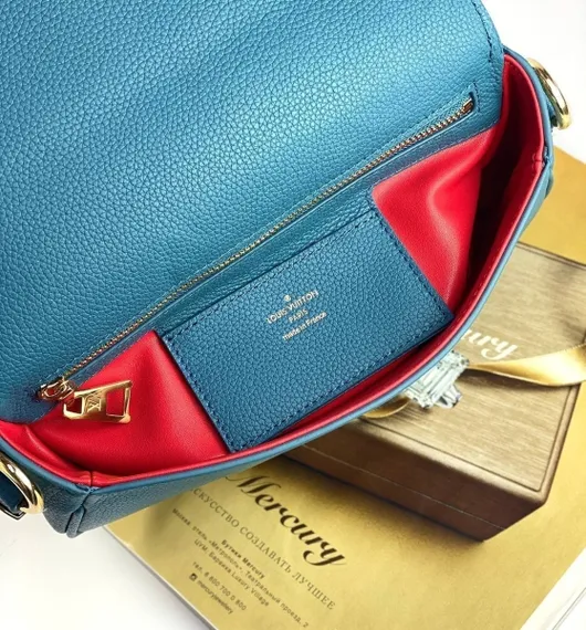 Сумка Louis Vuitton Pont 9 Soft PM синий