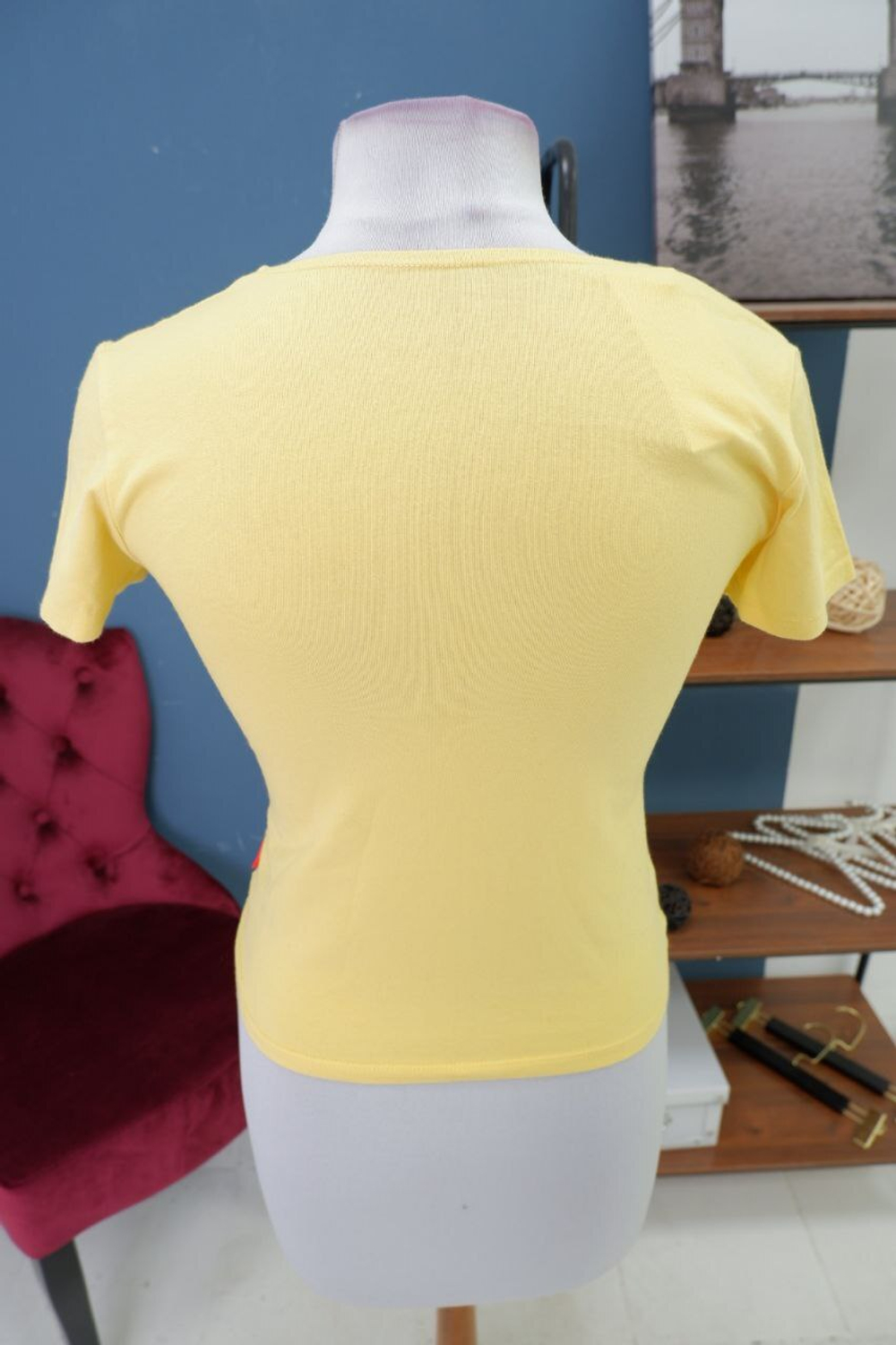 Футболка с надписями 40 размер