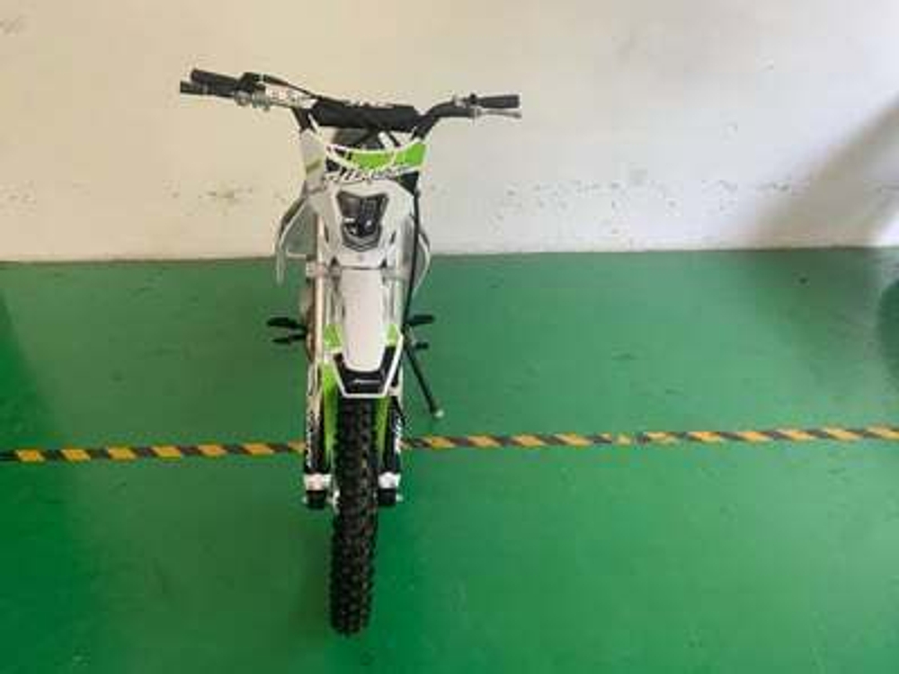 Мотоцикл JHL Z140E