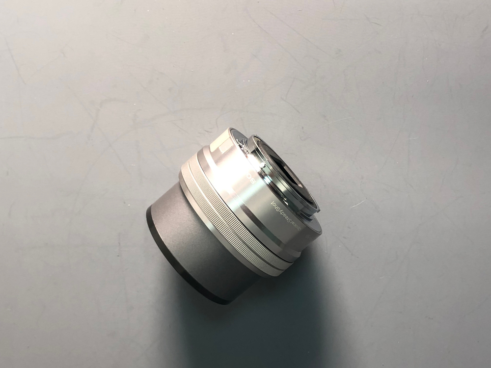 Sony 16-50mm OSS заедает зум Sony E