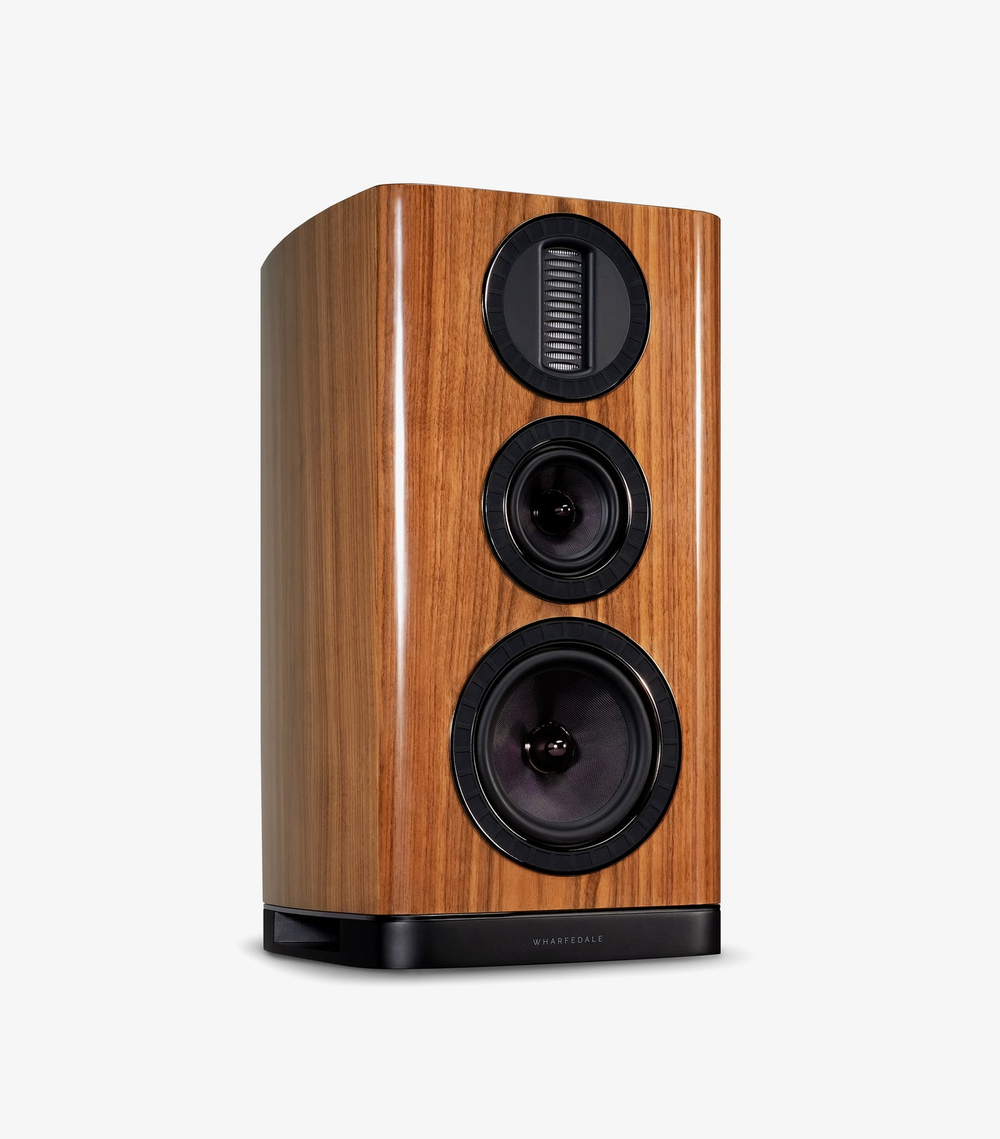 Полочная акустическая система Wharfedale Aura 2 орех лак