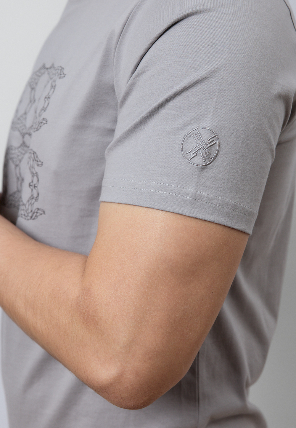 Футболка KOK BORI LIGHT GREY