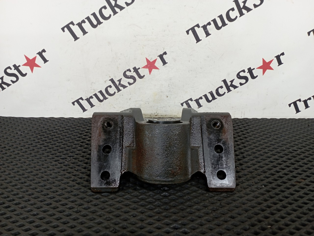 Кронштейн передней рессоры