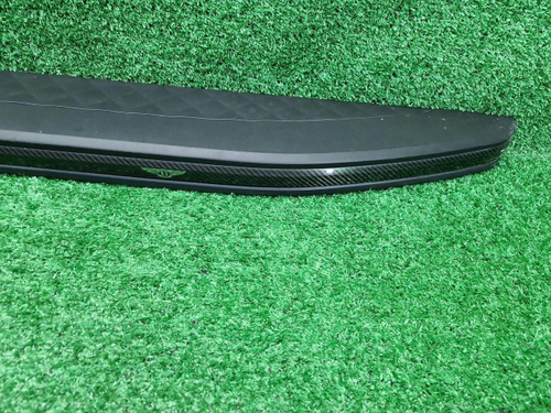 Подножка левая Bentley Bentayga (2015-2020) карбон