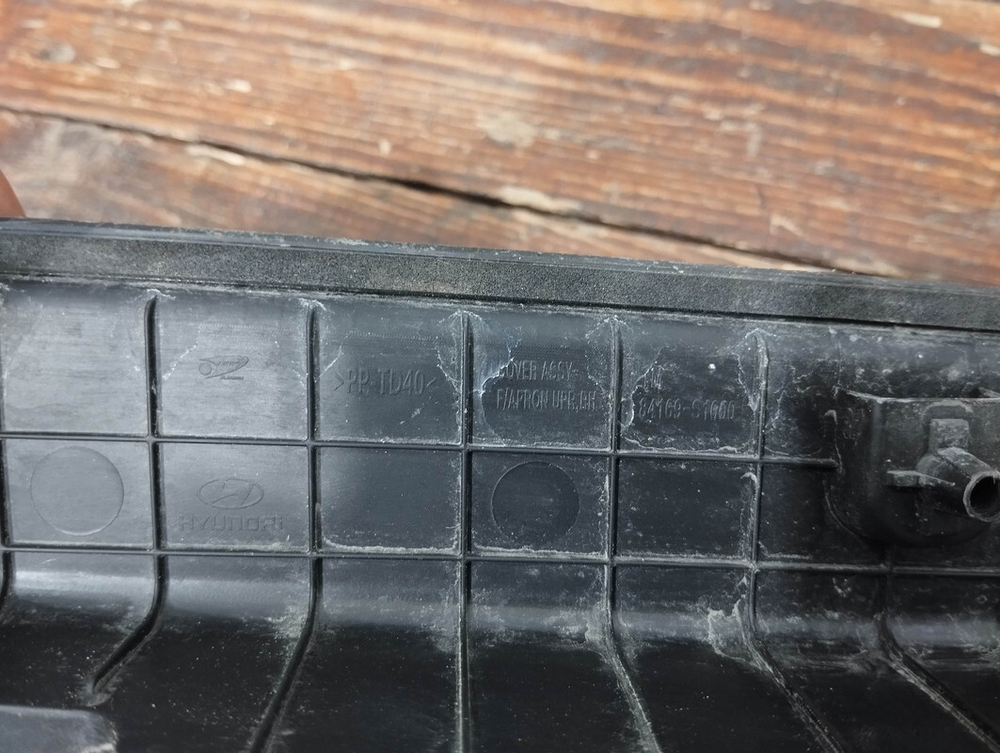 Пыльник крыла верхний правый Hyundai Santa Fe 4 (TM) 18-20 Б/У Оригинал 84169S1000