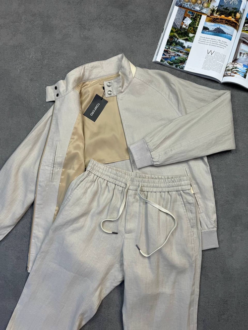 Льняной костюм Tom Ford