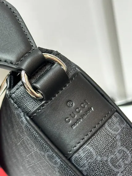 Сумка через плечо GUCCI GG Supreme