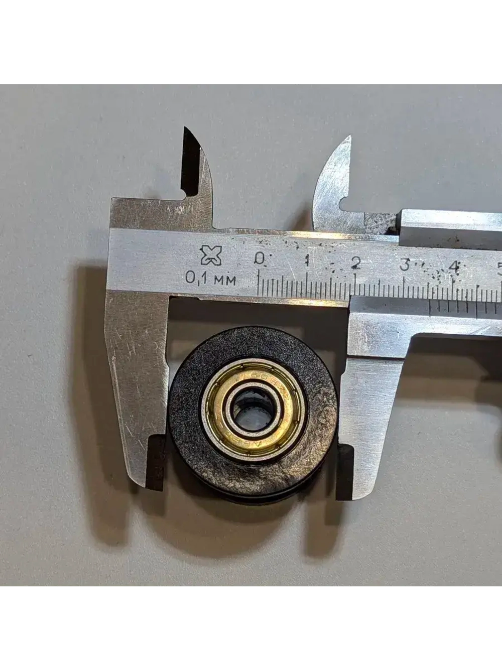 Ролик привода цепи мототехники 10мм