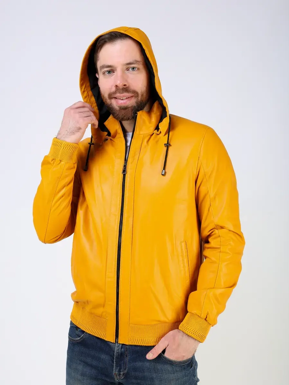 Куртка кожаная натуральная с капюшоном