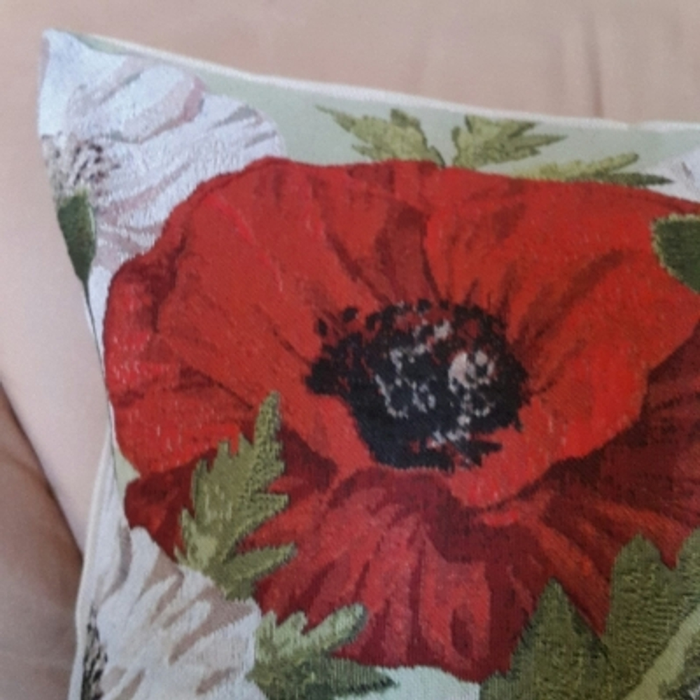 Декоративный гобеленовый чехол для интерьерной подушки Маки Красные и Белые 47*47