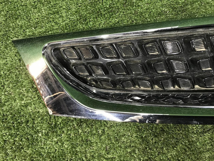 Решетка радиатора KIA Rio 4 X-Line (2017-2020)