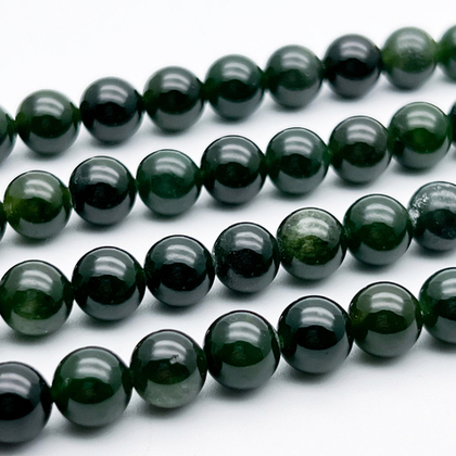 Нефрит бусины, диаметр около 7,9-8,1 мм, цена за 12 шт (1/4 нити)