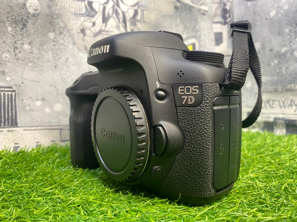 Canon 7D (7000 кадров) Покупка/Продажа