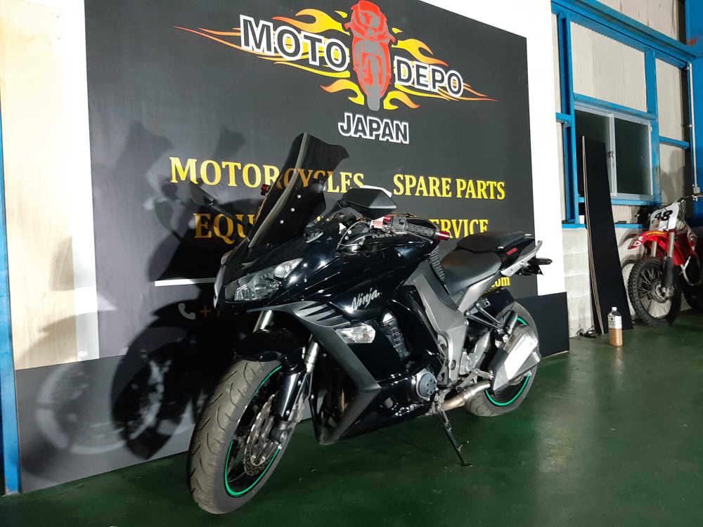 Kawasaki Ninja 1000 042003