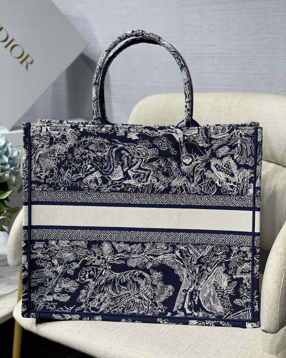 Christian Dior Book Tote 42 cm