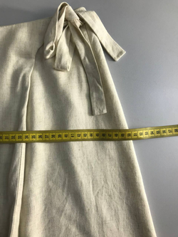 Юбка на запах светлая, визуально 44 размер