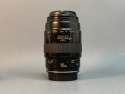 Canon EF 100mm f/2.8 Macro