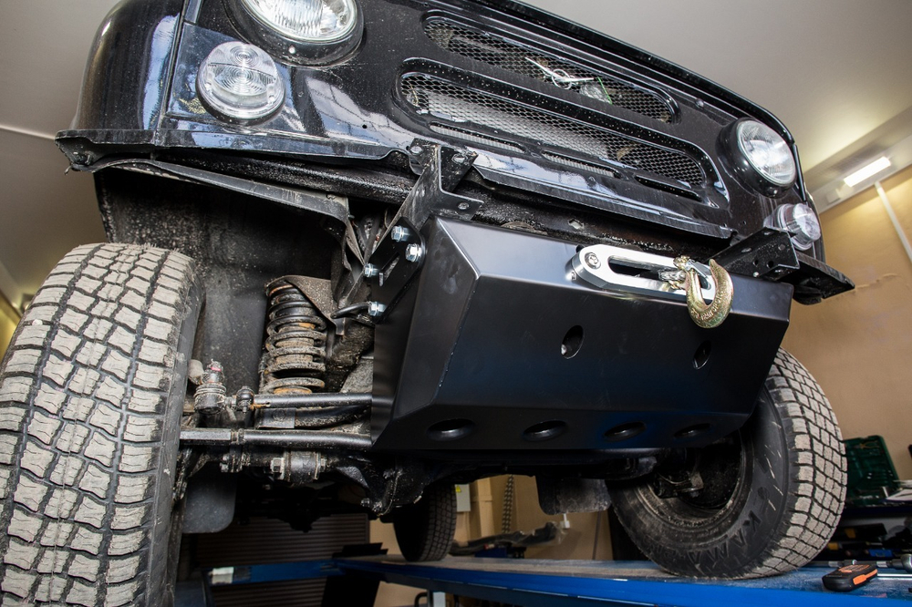 Площадка для скрытой установки лебёдки с защитой рулевых тяг УАЗ Хантер РИФ