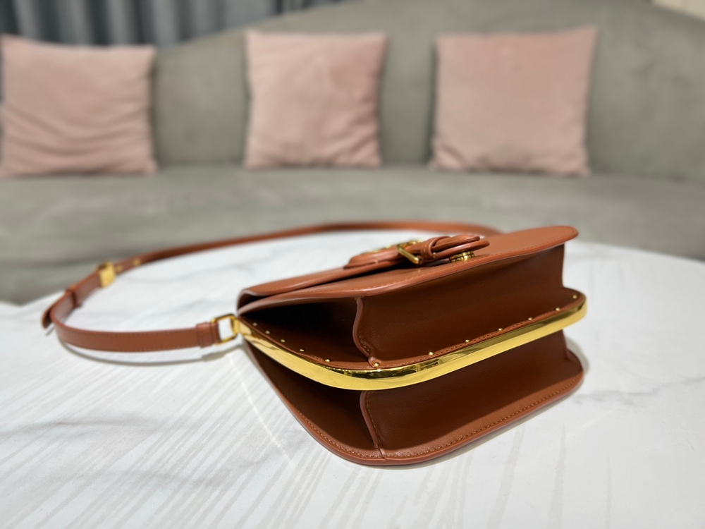 Christian Dior Bobby Frame