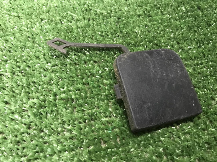 Заглушка буксир. крюка Peugeot Expert 3 (16-нв)