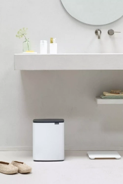 Brabantia - Контейнер для мусора Bo Touch Hi 12л белый / артикул   227240  / GTIN 8710755227240