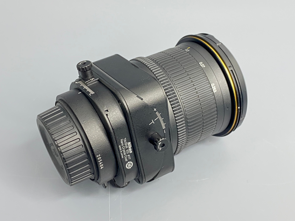 Nikon 45mm 2.8D ED PC-E Micro Nikkor