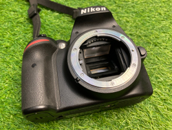 Nikon D3200 + 18-55mm 3.5-5.6G VR ll 4200 кадров