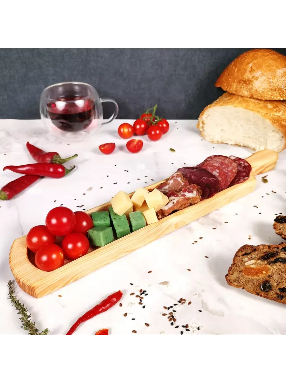 Деревянная менажница для нарезки, подачи из кедра