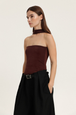 Топ с открытым декольте