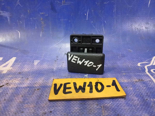 Бардачок пассажирский NISSAN AVENIR 1997