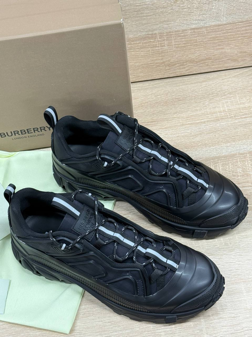 Кроссовки Burberry