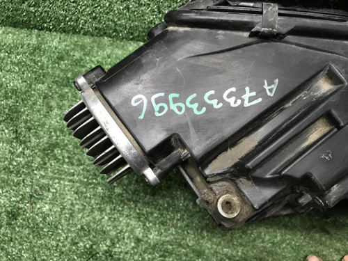 Фара левая Audi A4 B9 (2015-2020) LED