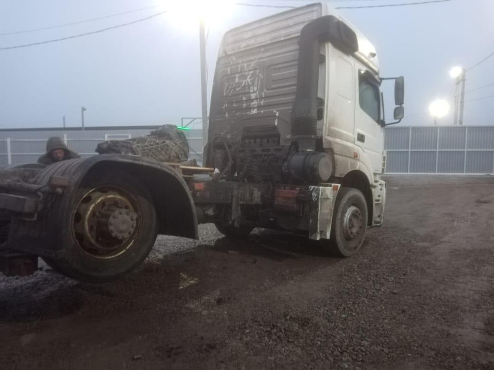 КамАЗ 5490 4x2 Седельный тягач 5490-S5 (Дизель/Газ, 12,0 л, 401 л.с., МТ)