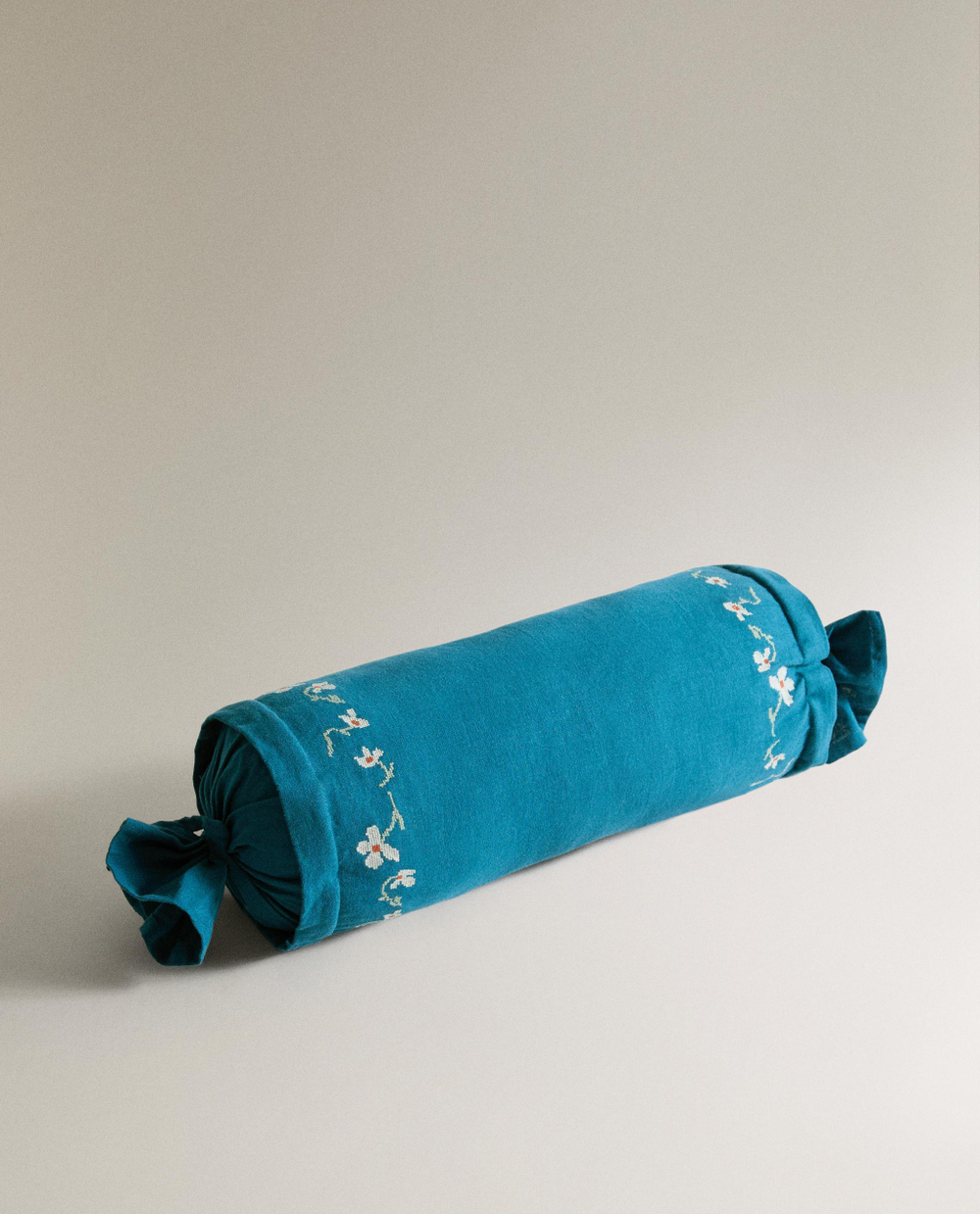 Декоративная подушка Zara Home, 35х14х1 см, хлопок, 9605/009