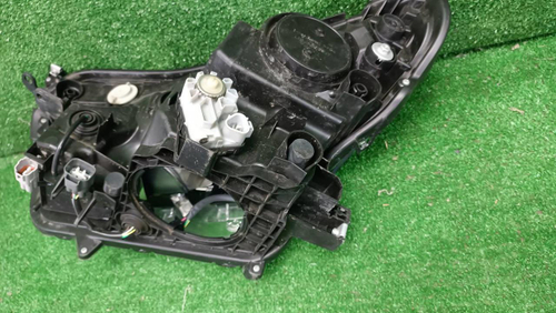 Фара правая Toyota RAV4 4 CA40 (2015-2019) LED