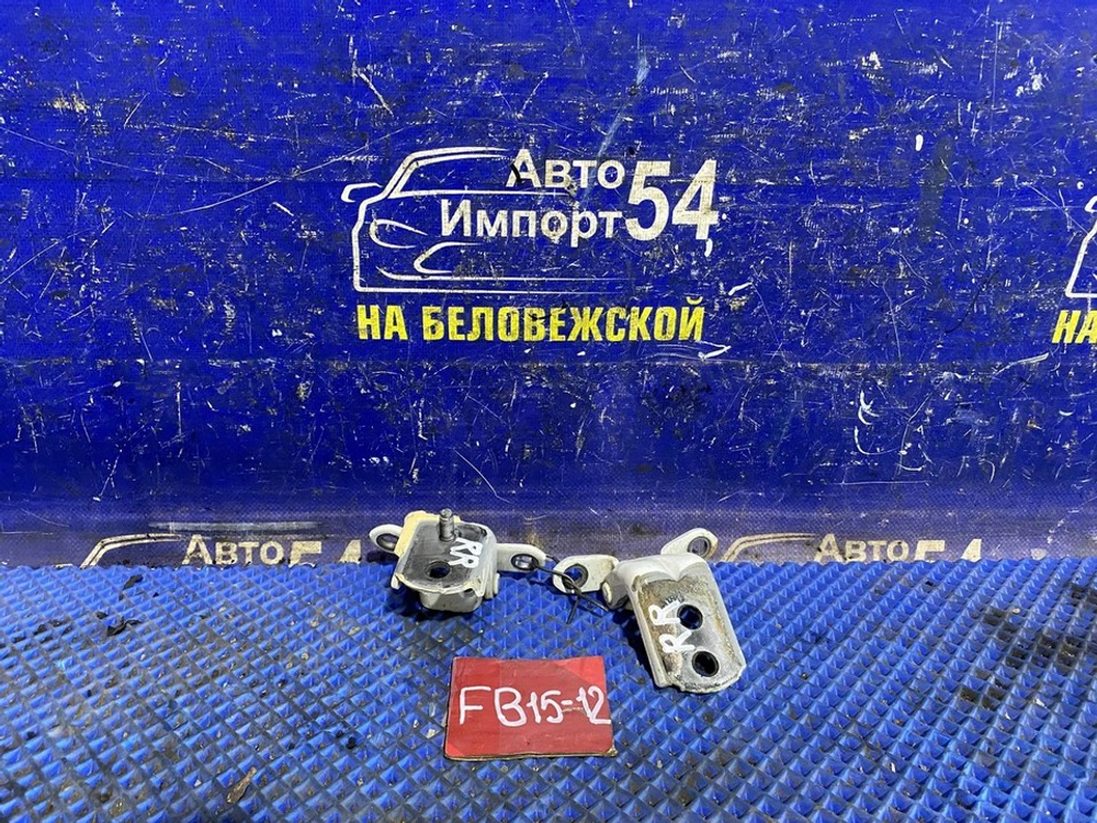 Петля двери задней правой NISSAN SUNNY 2001