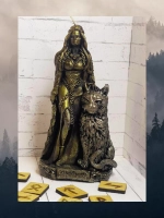 Свеча магическая "Фрея"