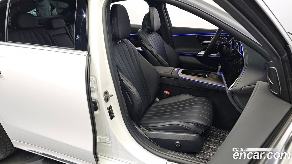 Mercedes-Benz E-Class W214 E300 4MATIC Exclusive (02.2024)