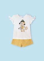 футболка с шортами