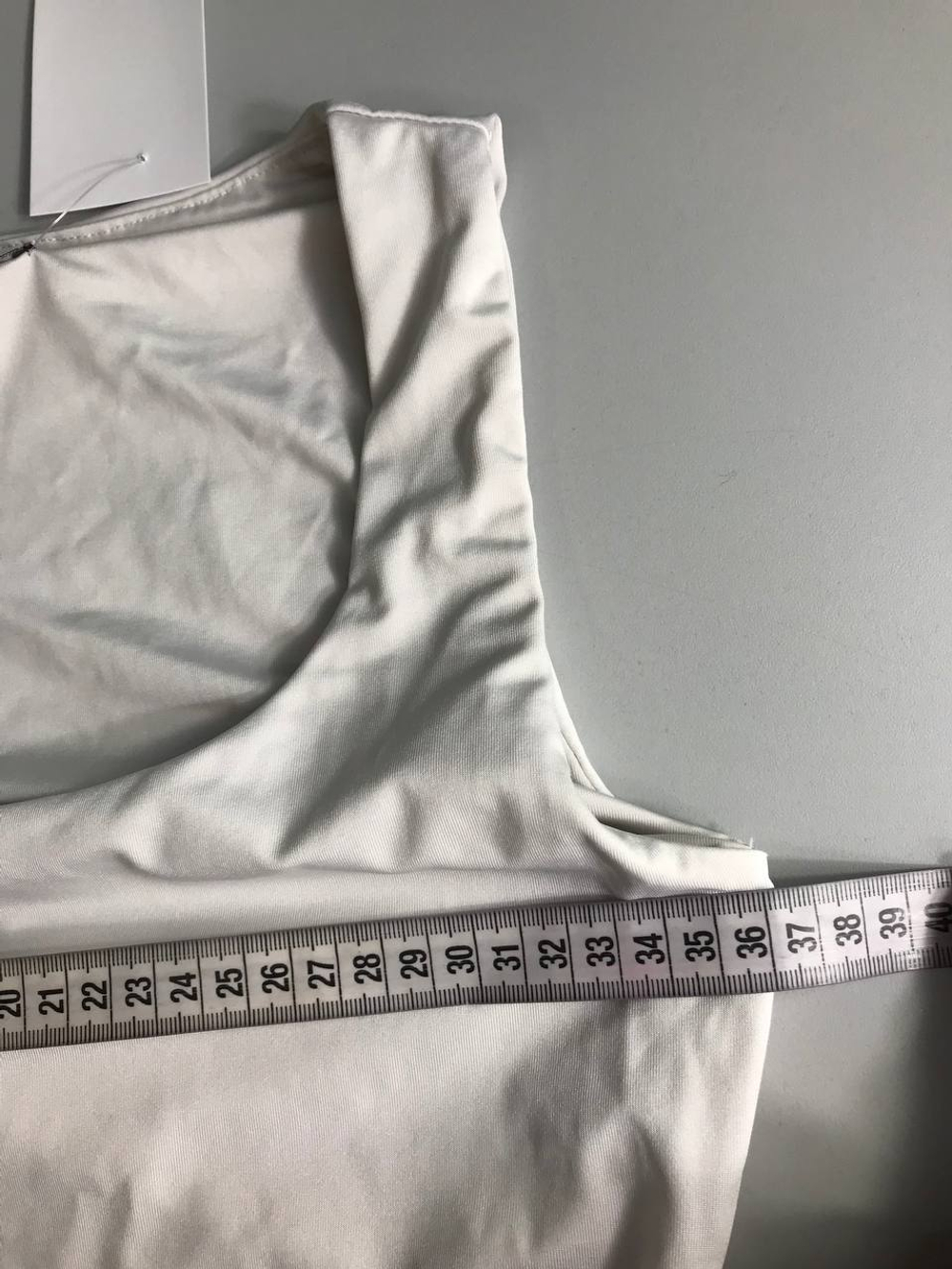 Топ Zarina базовый, под любой образ, маркировка S, визуально на 42-44 размер