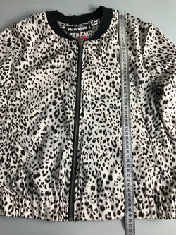 Бомбер Tally Weijl тонкий, без подкладки, с самым модным принтом  44 размер, новый