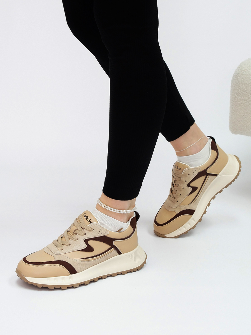 Кроссовки женские демисезонные