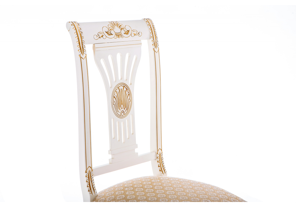 Стул деревянный Woodville Roy W/З молочный с патиной