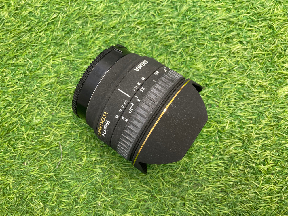 SIGMA 15 2.8 EX DG FISHEYE