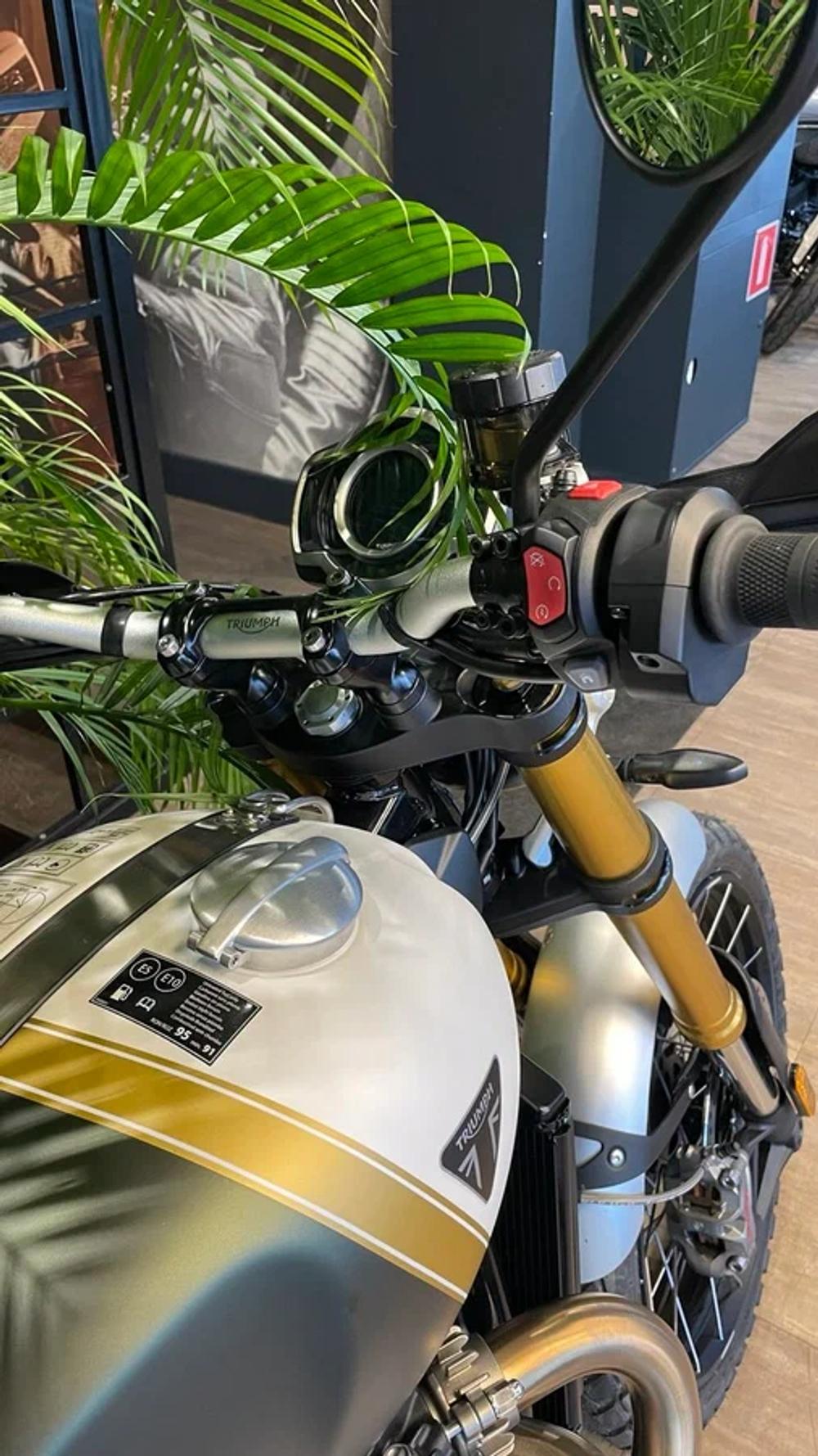 Triumph Scrambler 1200 XE