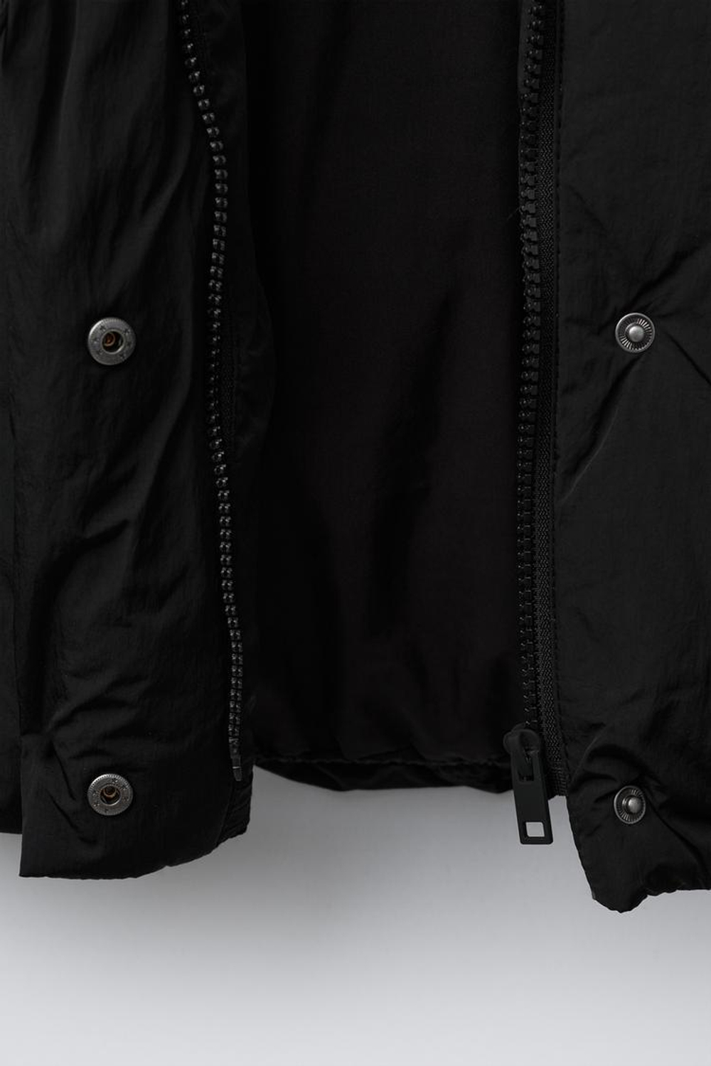 ZARA КУРТКА С КАПЮШОНОМ И БАНТИКАМИ, ЧЕРНЫЙ